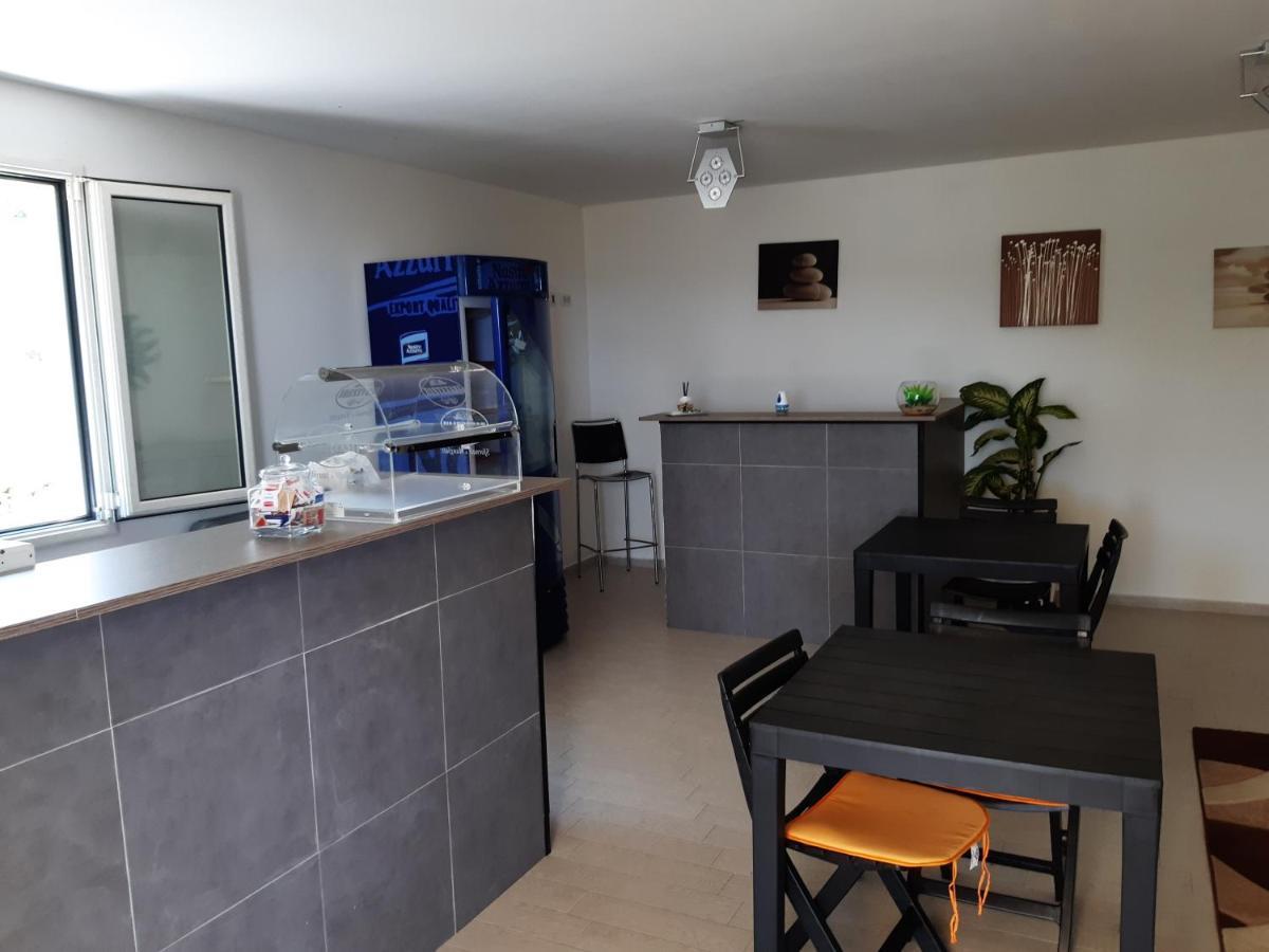 לינה וארוחת בוקר סאן תאודורו Sole&Sale מראה חיצוני תמונה
